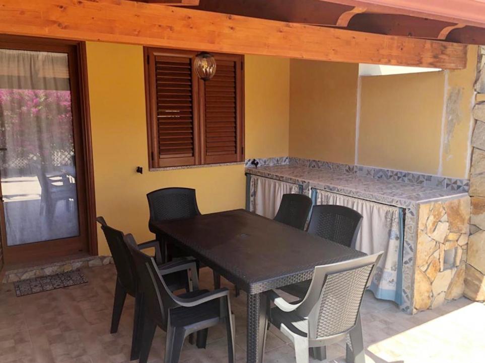 B&B Il Mirto Bianco San Giovanni Suèrgiu Dış mekan fotoğraf