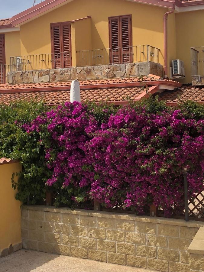 B&B Il Mirto Bianco San Giovanni Suèrgiu Dış mekan fotoğraf
