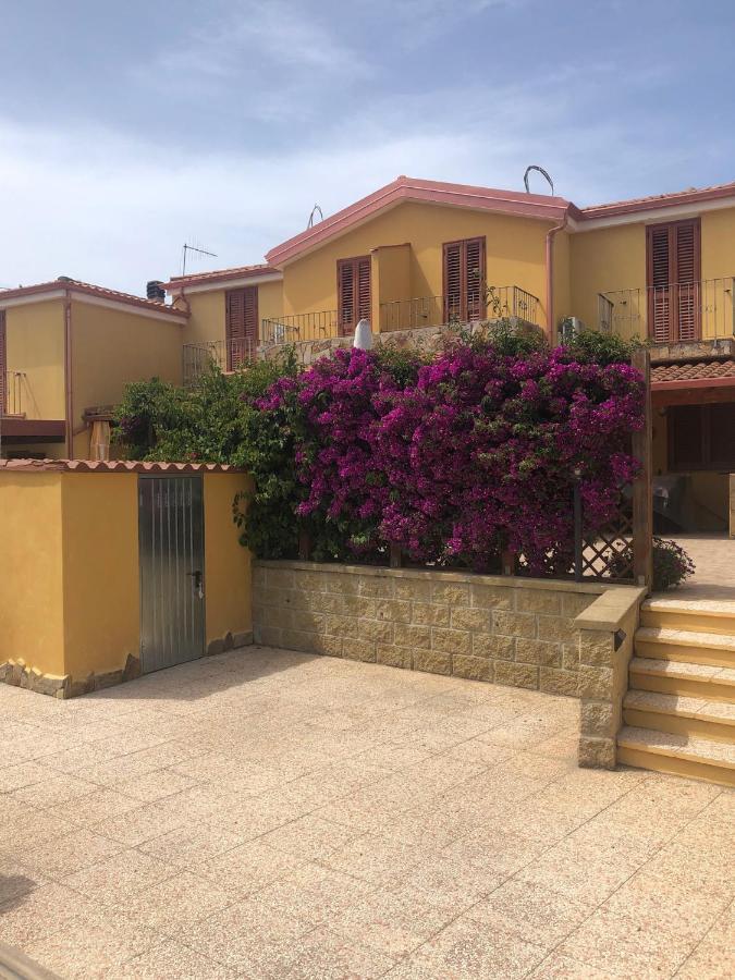 B&B Il Mirto Bianco San Giovanni Suèrgiu Dış mekan fotoğraf