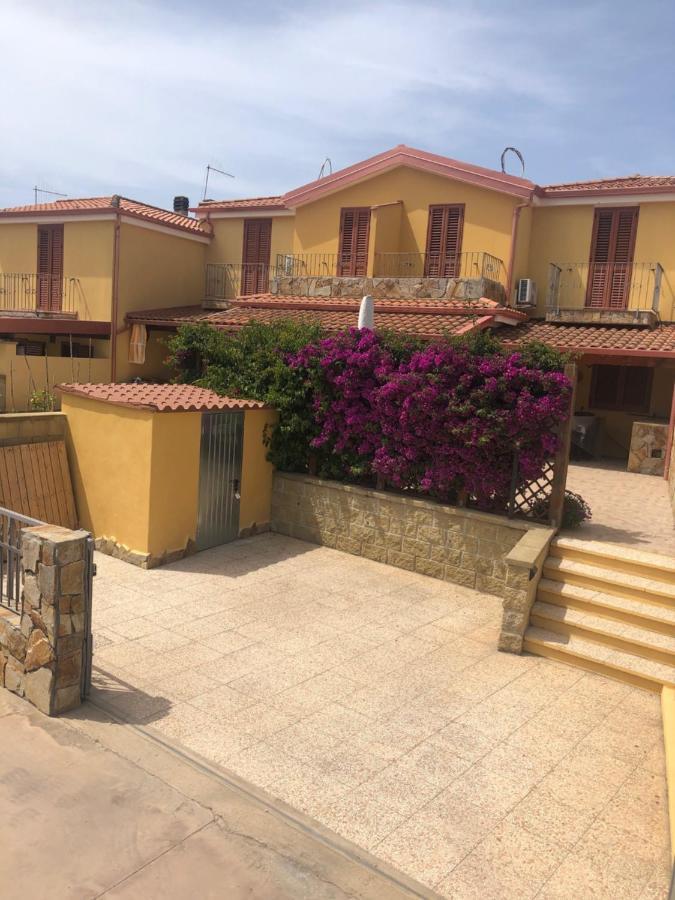 B&B Il Mirto Bianco San Giovanni Suèrgiu Dış mekan fotoğraf